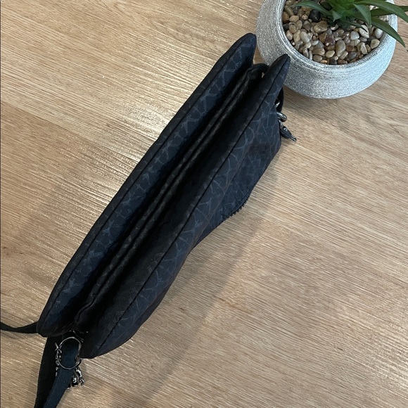 Kipling. Riri Crossbody Bag - Picture 7 of 9